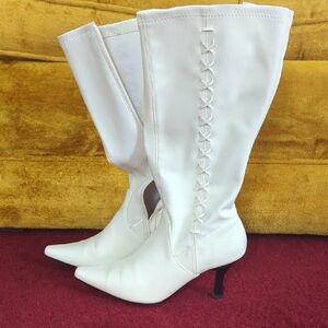 Predictions White Heeled Boots